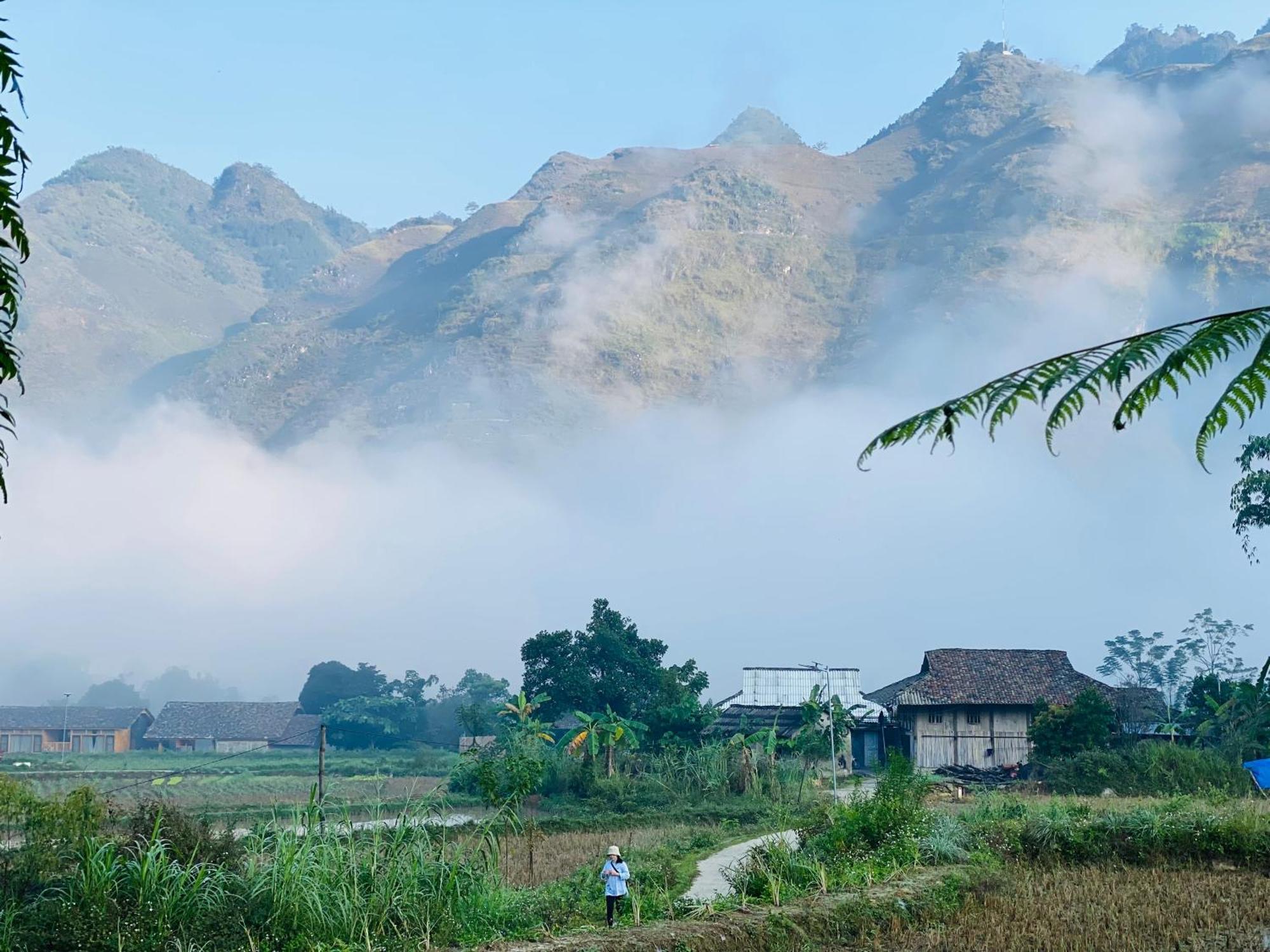 Du Gia Field View Homestay Làng Cac Exteriör bild