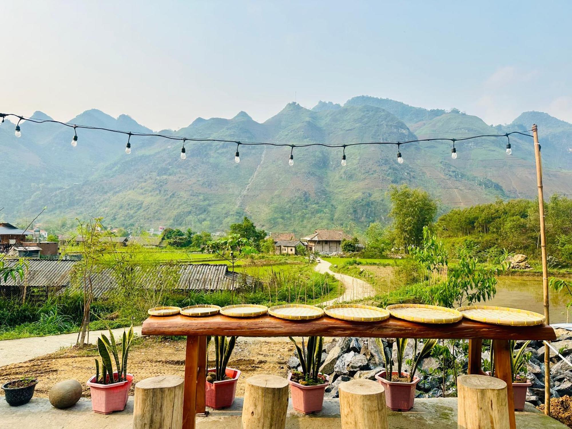 Du Gia Field View Homestay Làng Cac Exteriör bild
